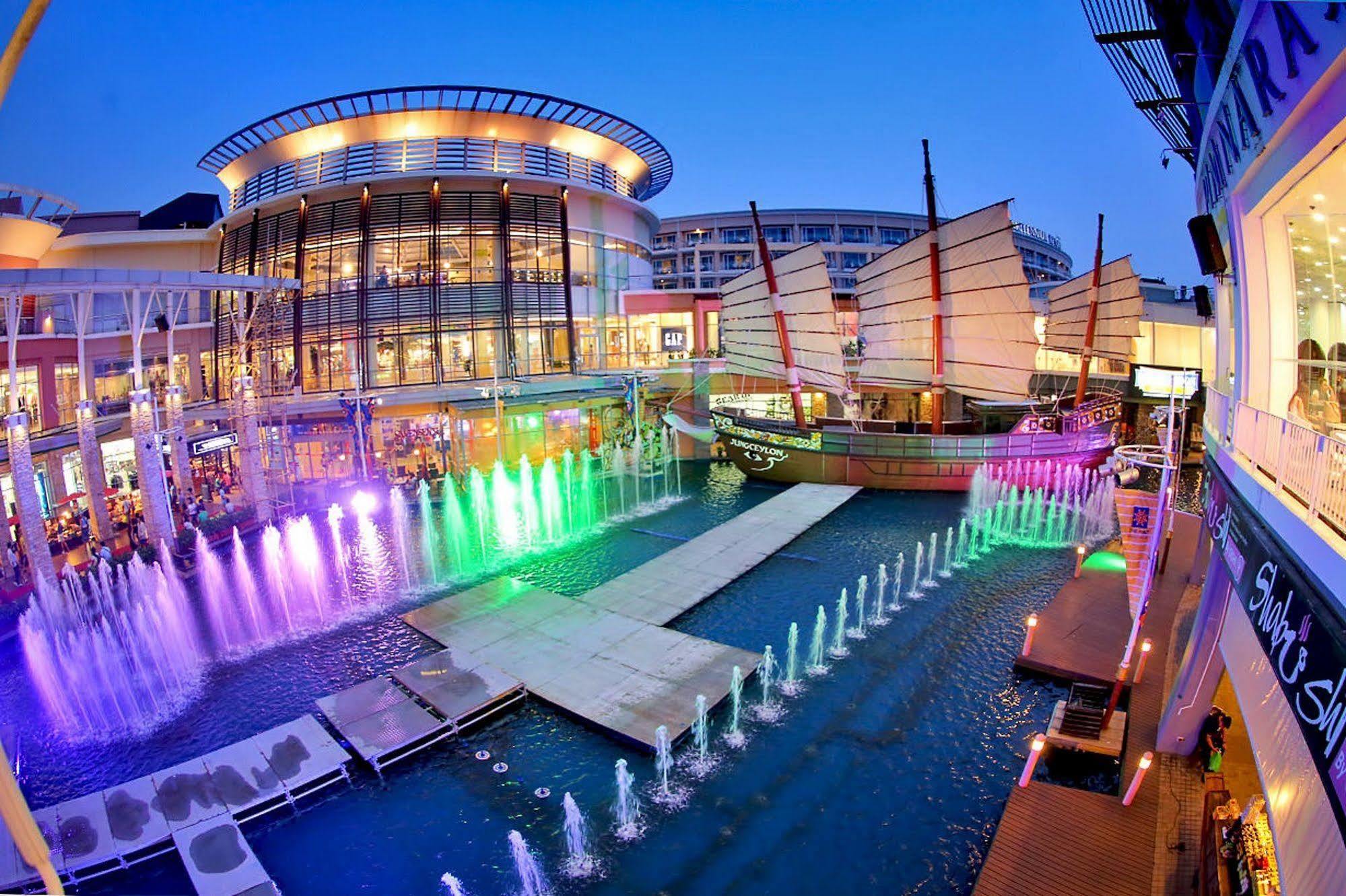 The Royal Palm Beach Front Patong Экстерьер фото