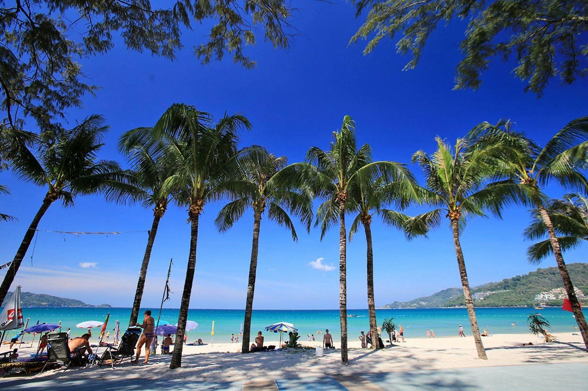 The Royal Palm Beach Front Patong Экстерьер фото