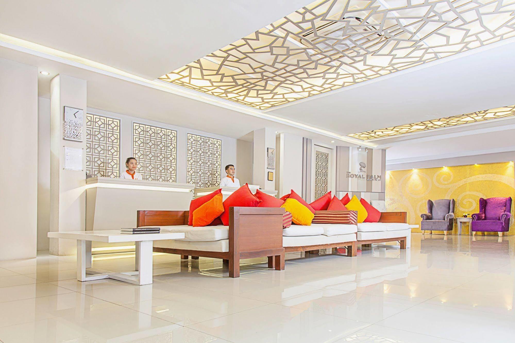 The Royal Palm Beach Front Patong Экстерьер фото