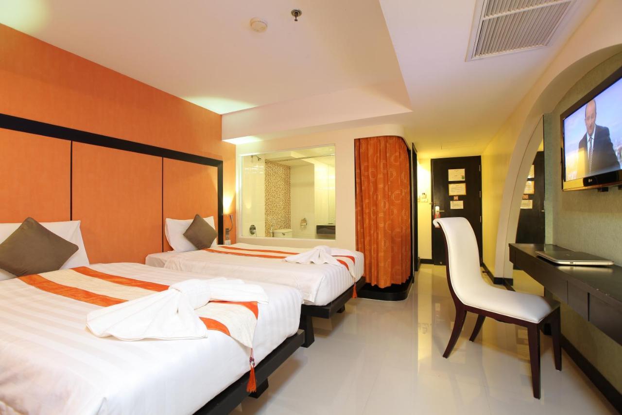The Royal Palm Beach Front Patong Экстерьер фото