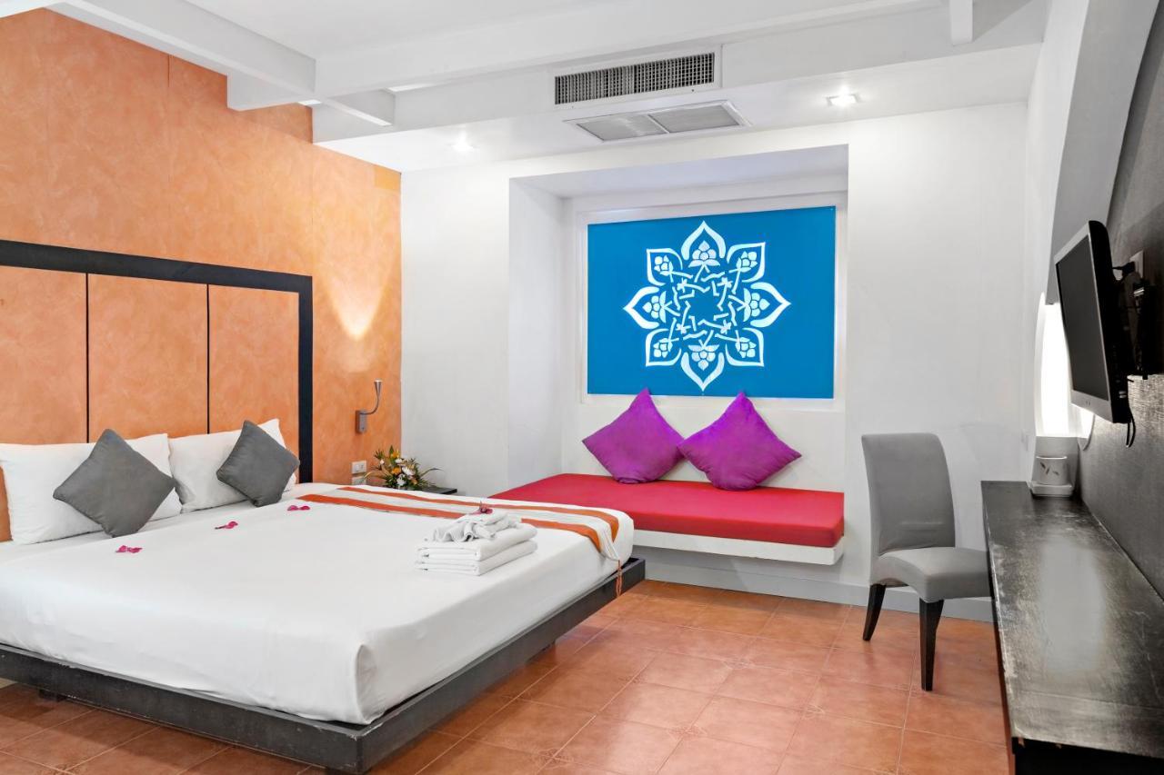 The Royal Palm Beach Front Patong Экстерьер фото