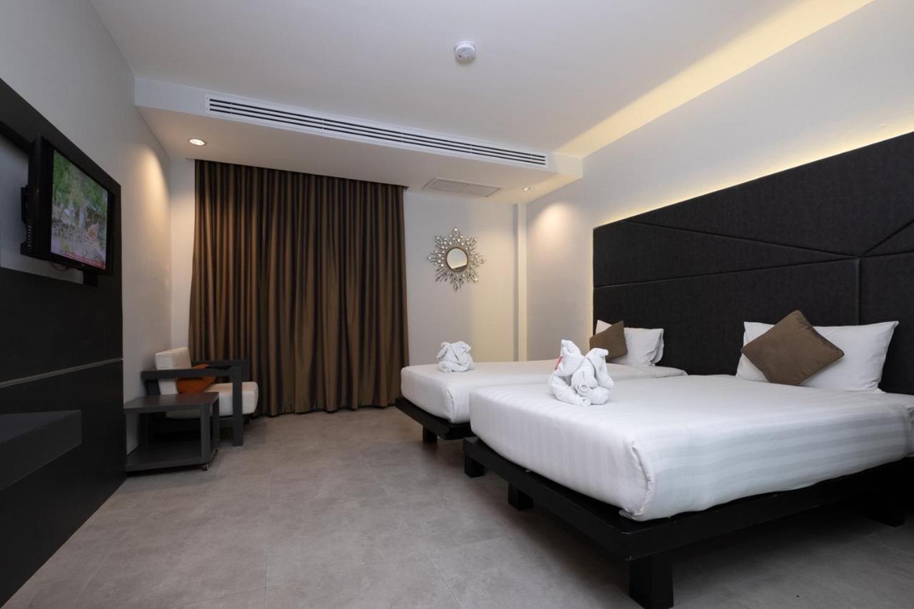 The Royal Palm Beach Front Patong Экстерьер фото