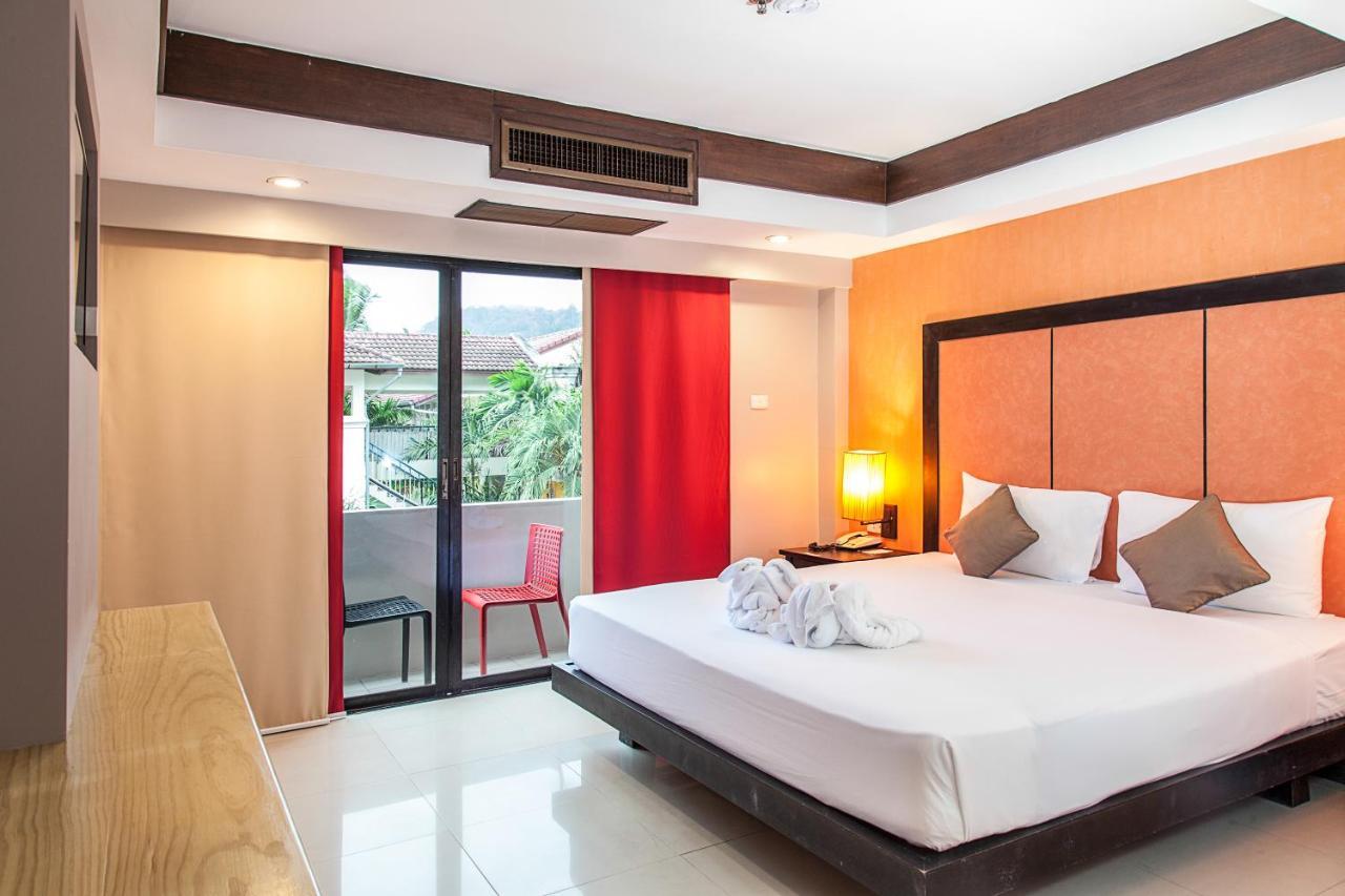 The Royal Palm Beach Front Patong Экстерьер фото