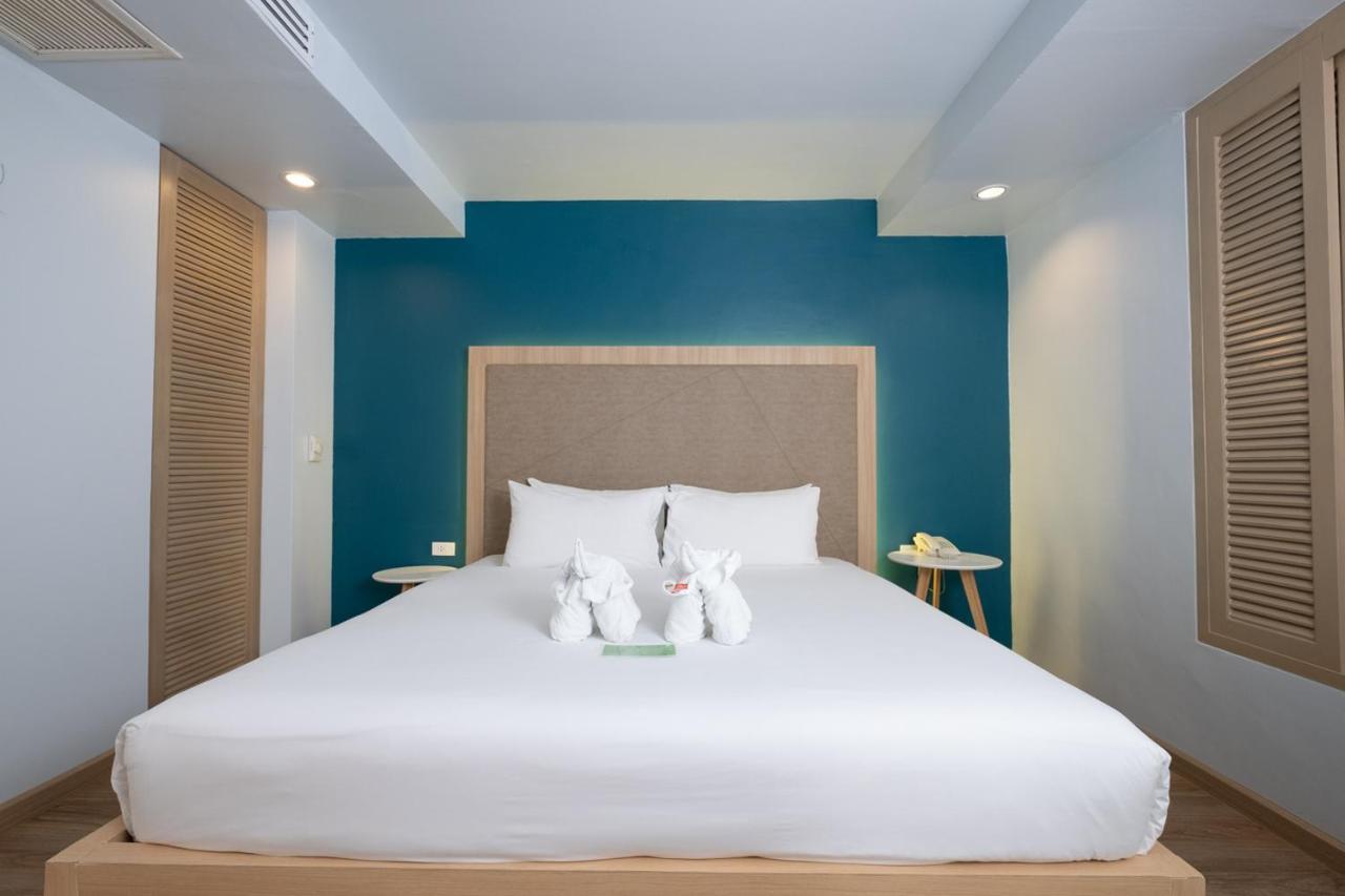 The Royal Palm Beach Front Patong Экстерьер фото